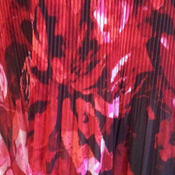 Catherine's Colorful Sheer Crinkle Stretch  Bell Sleeve Tunic Top 2X (22-24) - Picture 11 of 16